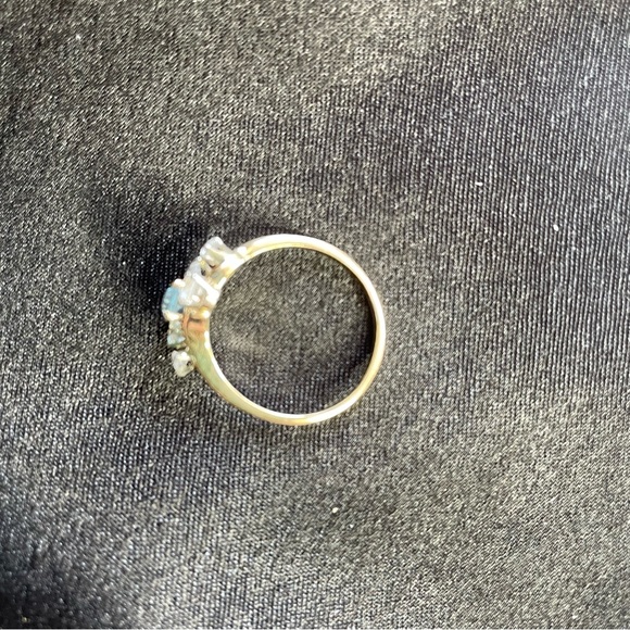 14K Gold Ring with CZ and Blue Topaz - Picture 8 of 9